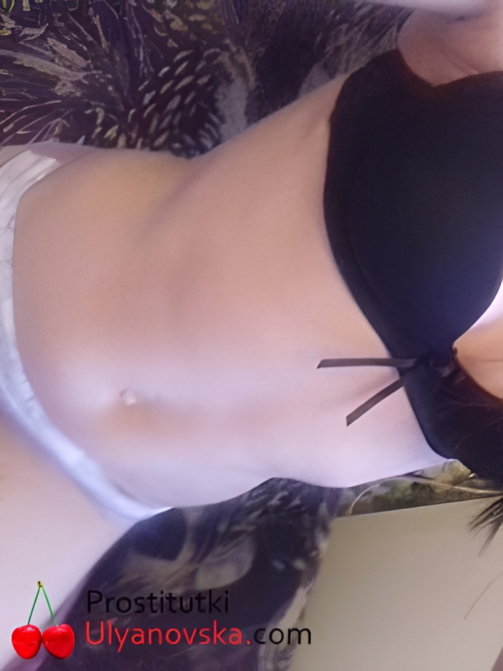 Анечка привлекальеная девушка из Кировска цена от 4000 руб