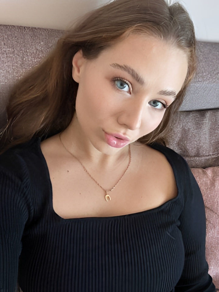 Элина привлекальеная девушка из Кировска цена от 1500 руб