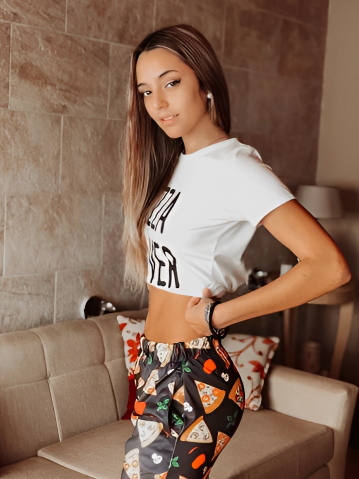 Катюша привлекальеная девушка из Кировска цена от 4000 руб