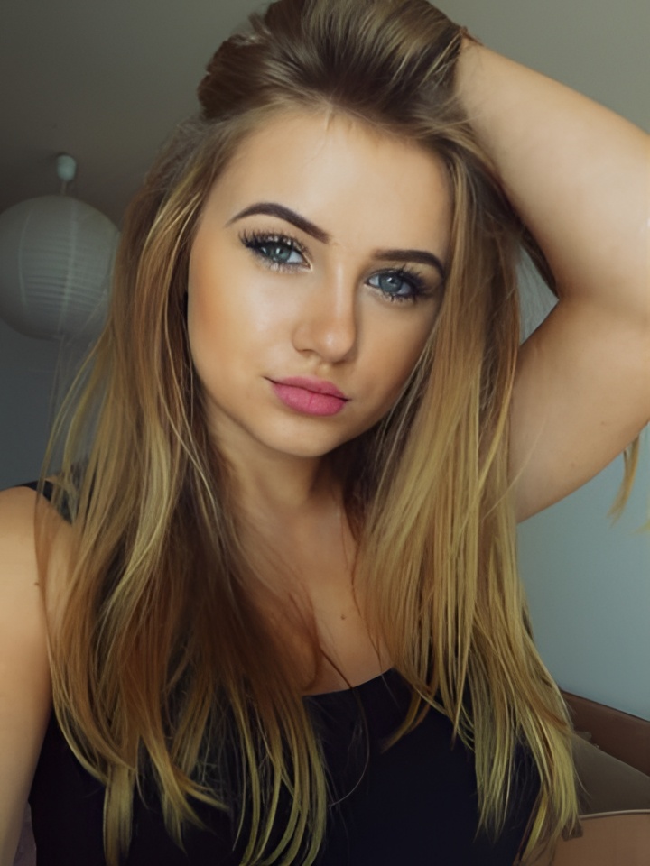 Рада привлекальеная девушка из Кировска цена от 2000 руб