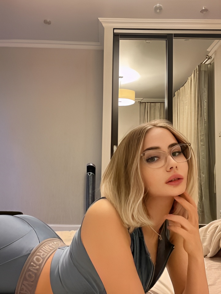 Стелла привлекальеная девушка из Кировска цена от 2000 руб