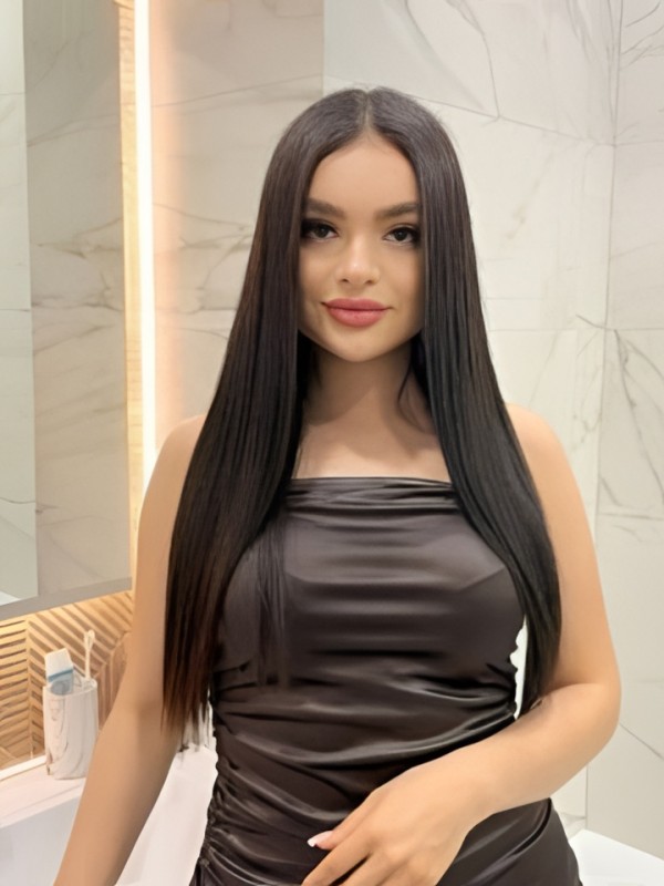 Дарья привлекательная девушка из Кировска цена от 4000 руб