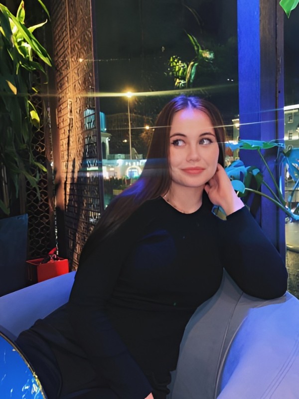 Софи привлекательная девушка из Кировска цена от 4000 руб