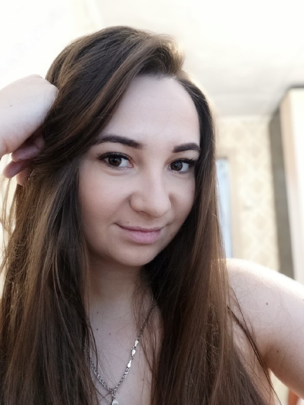 Люба привлекательная девушка из Кировска цена от 3000 руб