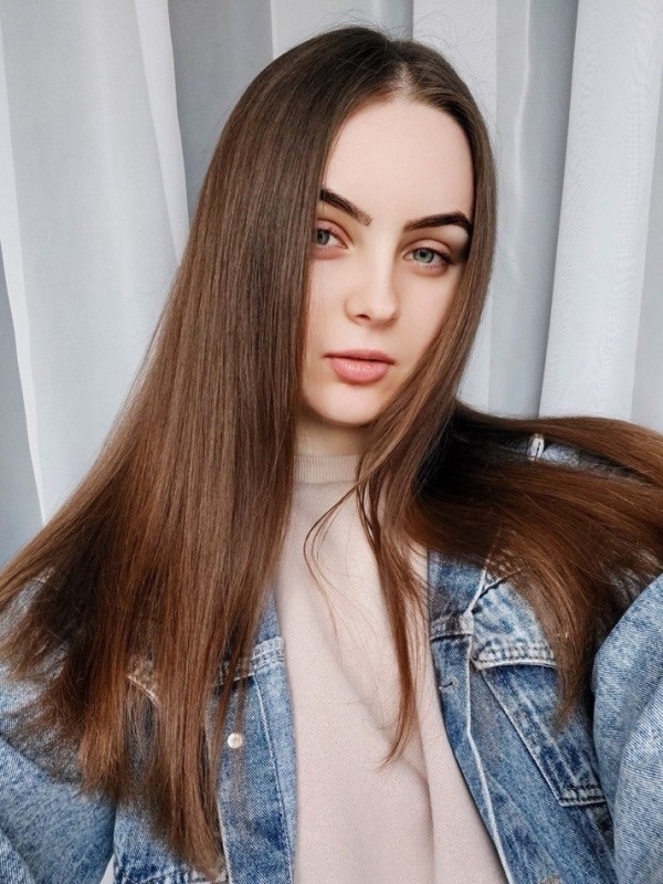 Флоретта привлекательная девушка из Кировска цена от 4000 руб