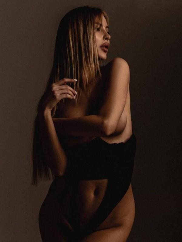 Полина привлекательная девушка из Кировска цена от 5000 руб